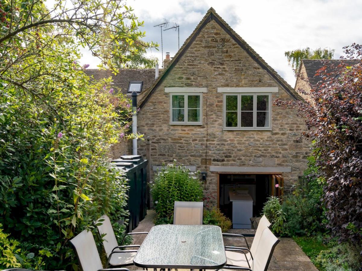 Pass The Keys Delightful 4 Bedroom Cotswold Character Cottage Cheltenham Exterior foto